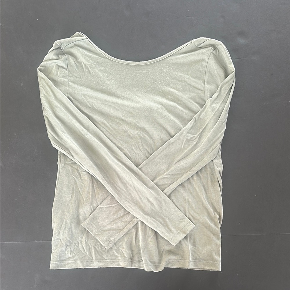 Elegant Women's Long Sleeve Top - Gray